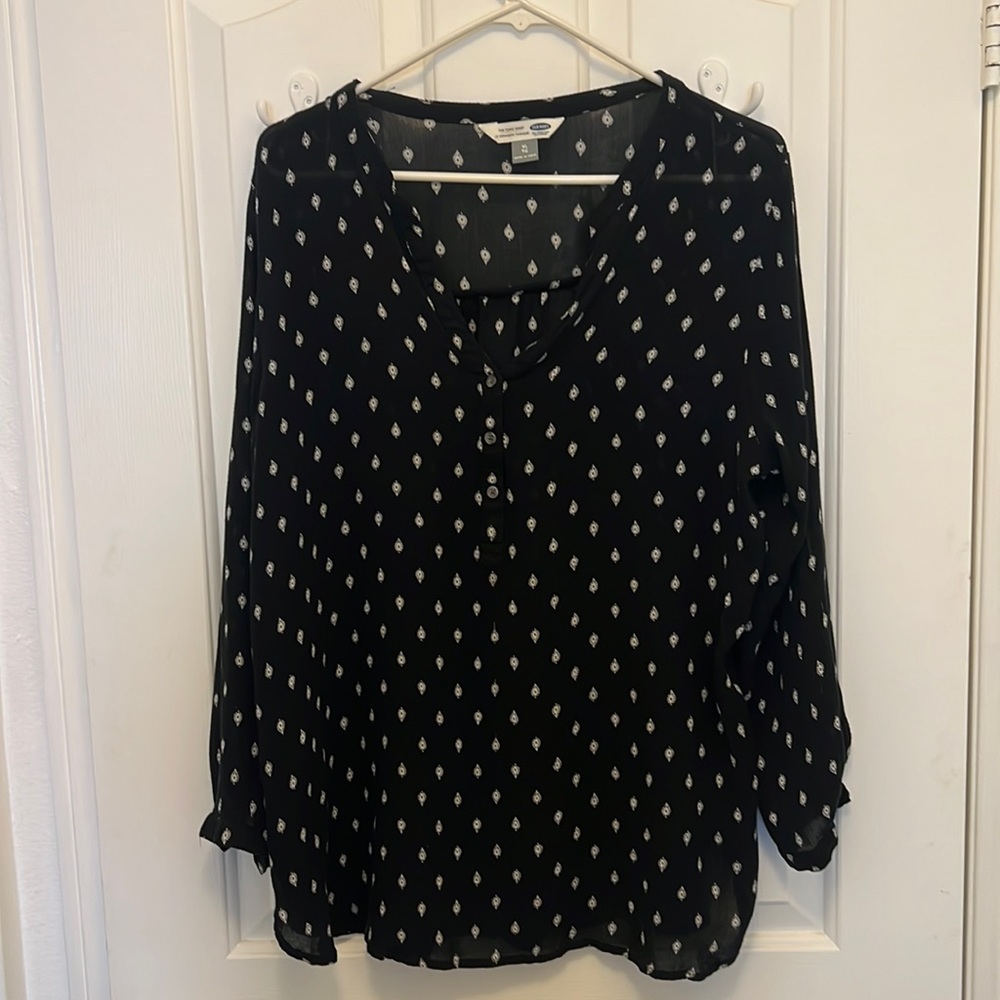 Old Navy top